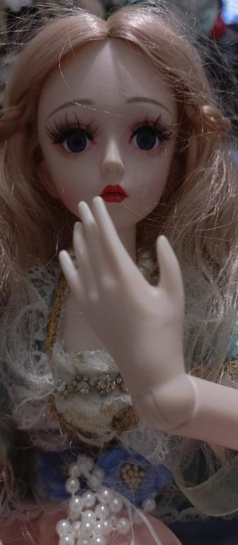 Продам куклу 60 см