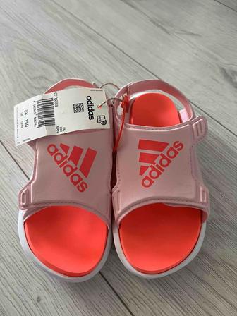 Продам новые летние сандали adidas