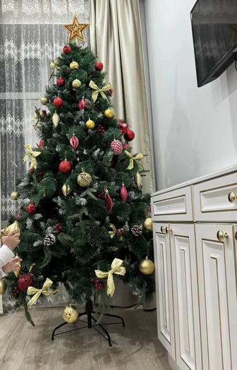 Красивая пышная елка