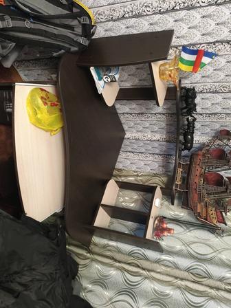 Компьютерный стол