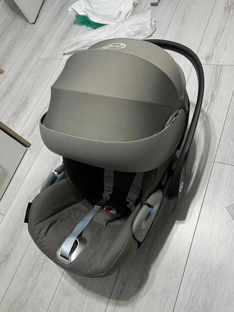 Автокресло Cybex Cloud z