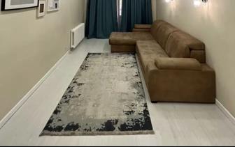 Диван большой чуть больше трех метров длина , раскладывается. Б/у. Торг.