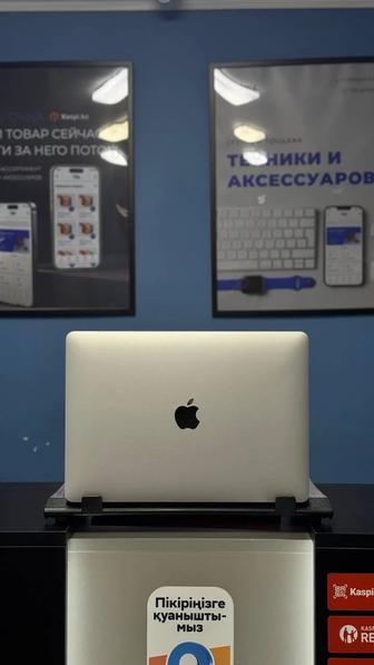 MacBook Air M1 2020
