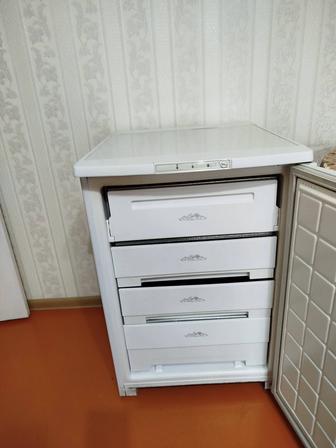 Продам морозильную камеру