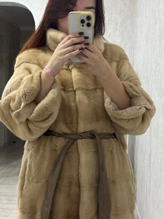 Продаю норковую шубу