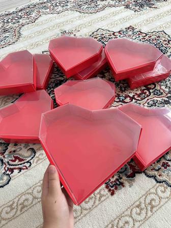 Подарочные коробки
