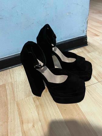 Продам каблуке 37Р