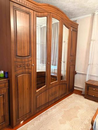 Продам спальный гарнитур