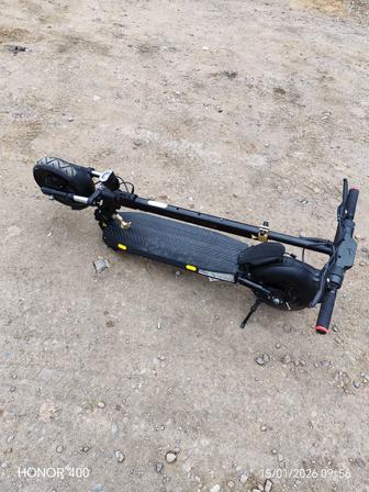 Продам электросамокат