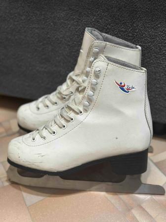 Продам коньки