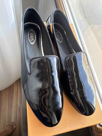 Продам лоферы Tods
