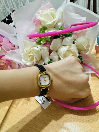 Женские часы