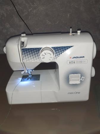 Продается Швеиная машинка JAGUAR
