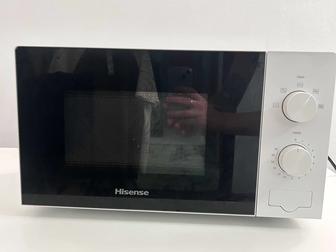 Микроволновая печь Hisense H20MOWP1 белая