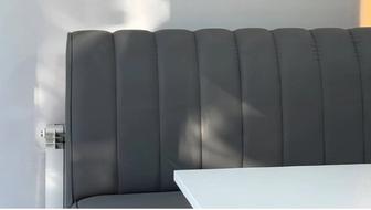 Продам диван для общепита