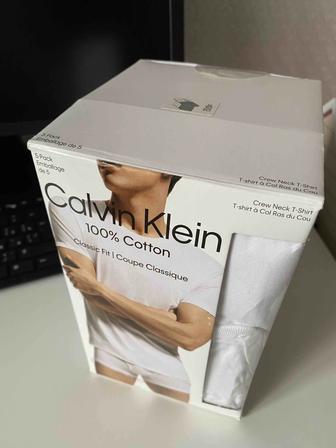 Футболки Calvin Klein цена за комплект 5 штук)