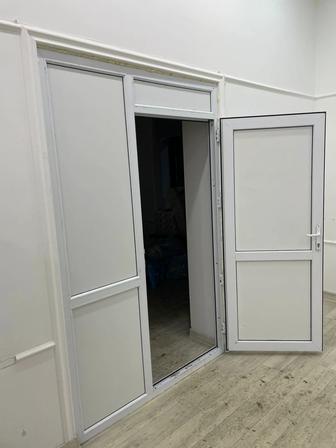 Пластиковые двери и перегородки