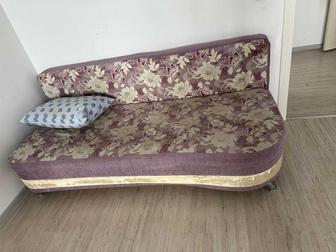 Диван даром
