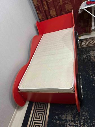 Продам детскую кровать для мальчика