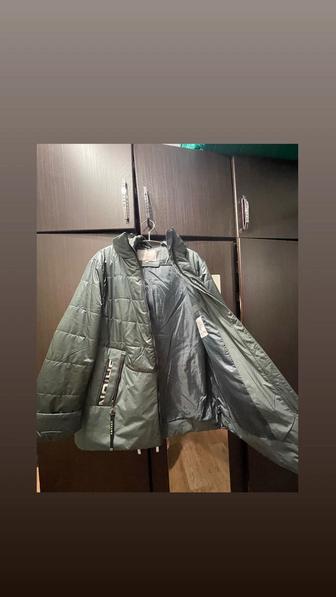 Продам весеннюю куртку