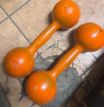 Советские гантели каждая по 5кг