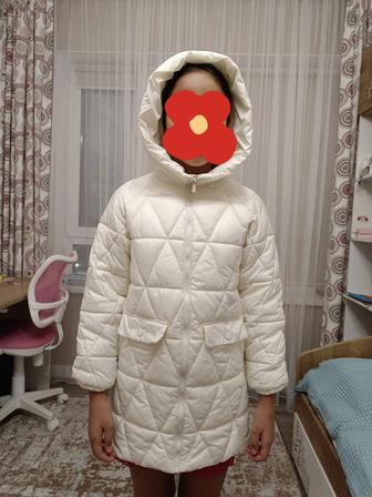 Куртка на девочку 8-9 лет