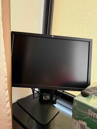 Монитор HP ZR2440w (24)