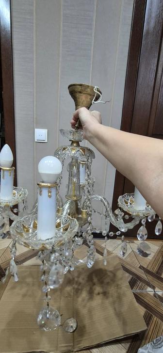 Отдам даром люстру и двойной матрас 200х160. Бурундай. Самовывоз