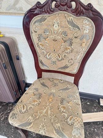 Продам стулья для зала комплектом 10 штук