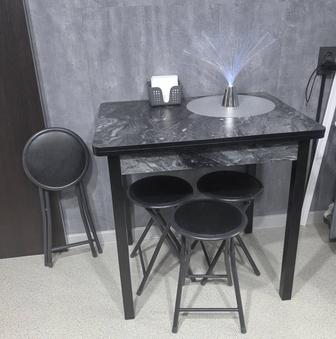 Продам стол бабочка раскладной и 4 стула