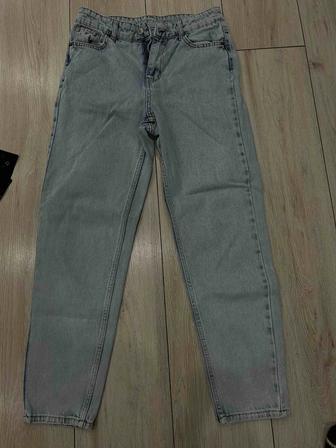 Джинсы женские