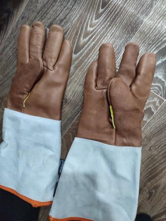 Продам перчатки сварочные утепленные