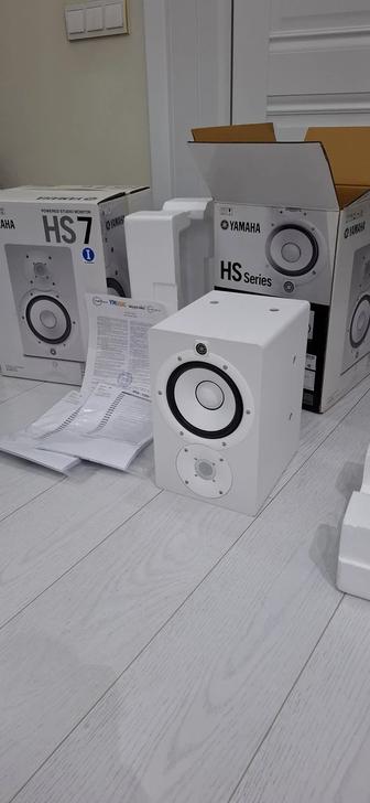 Продам студийные мониторы yamaha hs7