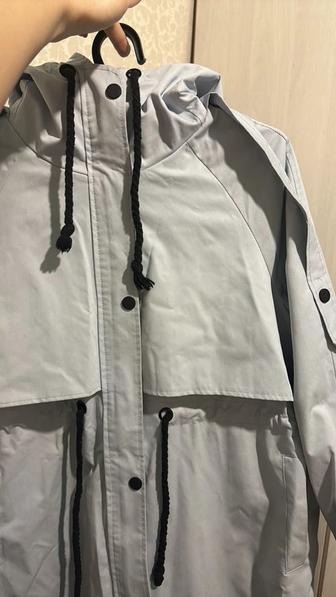 Продаю голубой тренч отличного качество