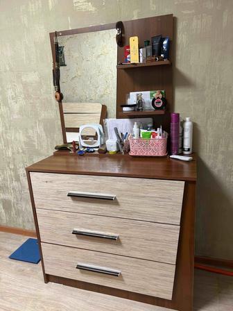 Продам спальный гарнитур