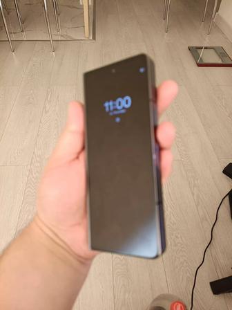 Продам Samsung Z Fold5 1TB