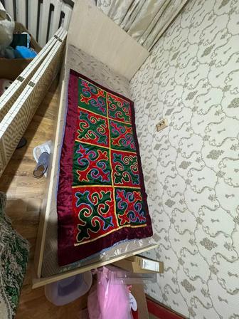 Кровать