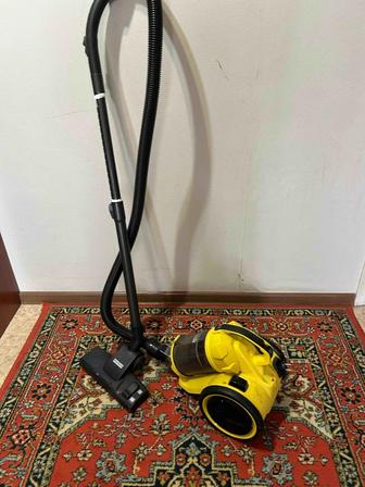 Продам пылесос Karcher б/у