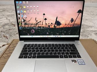 Ноутбук Huawei MateBook