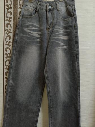 Джинсы женские