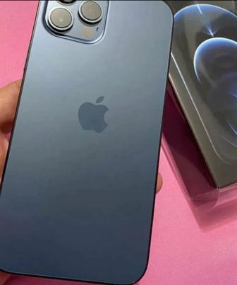 Продам iPhone 12 Pro на 128 гигов в идеальном состоянии полный Комплект