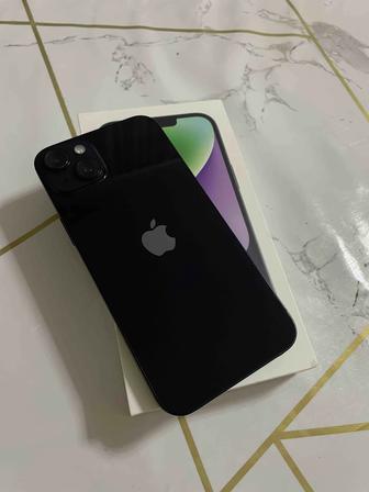 iPhone 14 Plus midnight