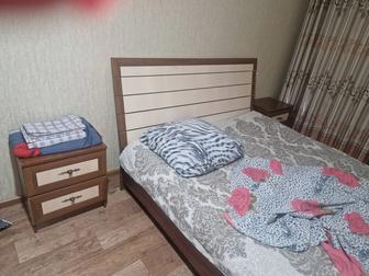 Продам бу спальный гарнитур кровать,шкаф, тумбочки