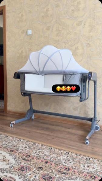 Продам детскую приставную кроватку