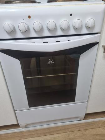 Продам плиту электрическую б/у