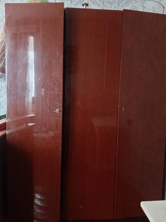 Отдам даром шифоньер