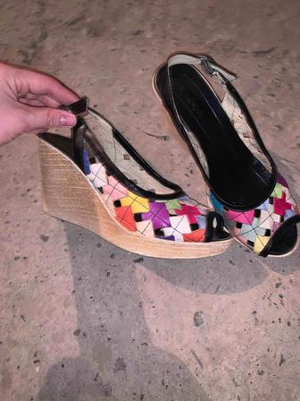 обувь туфли с каблуками 38размер