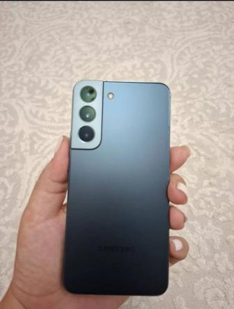 Продам самсунг galaxy s22