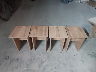 Кухонный стол стульчиками