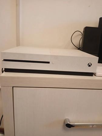 Xbox One S